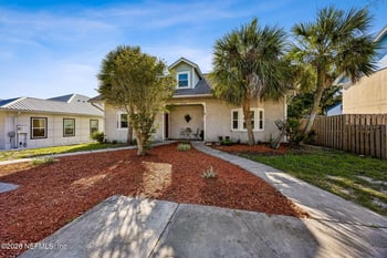 2734B Ocean Dr, Fernandina Beach, FL 32034