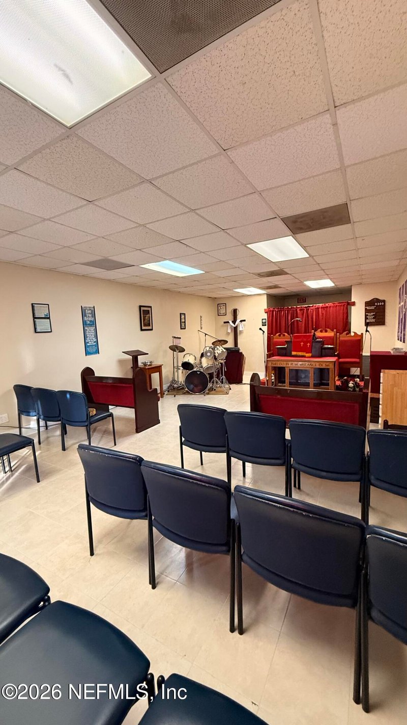 2737 Edgewood Ave W, Jacksonville, FL 32209