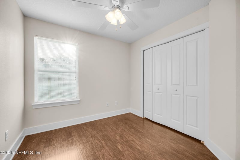 274 8th St S, Jacksonville Beach, FL 32250