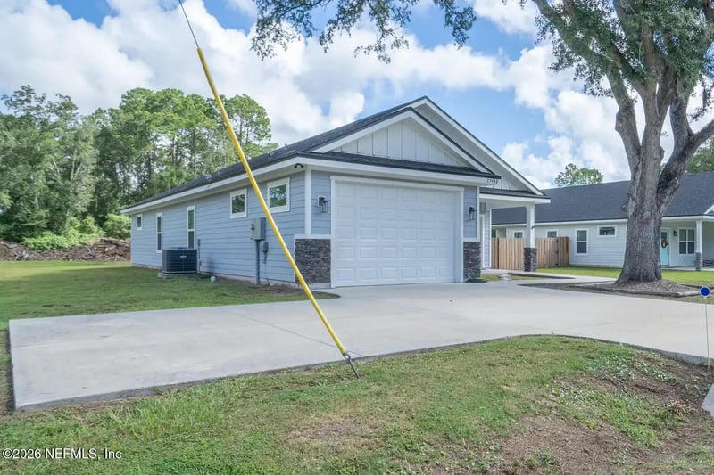 27438 W 4th Ave, Hilliard, FL 32046