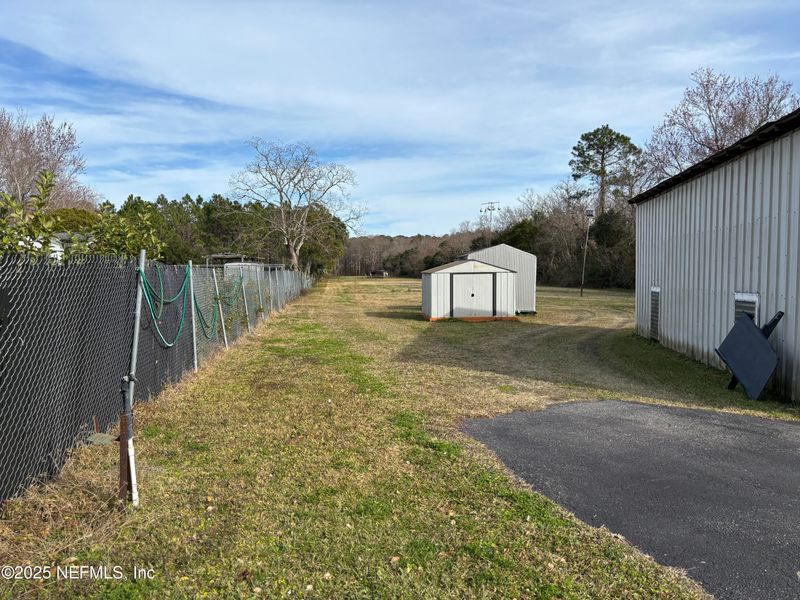 2745 Leon Rd, Jacksonville, FL 32246