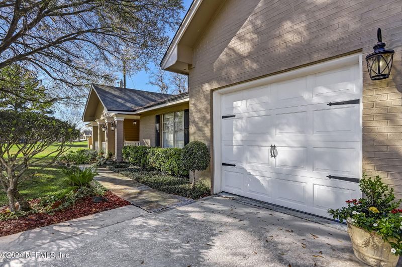2747 Parrish Cemetery Rd, Jacksonville, FL 32221