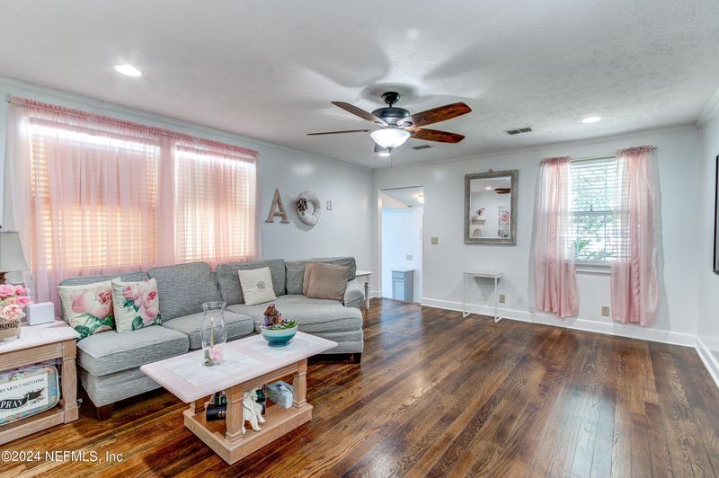 2749 Elmwood Rd, Jacksonville, FL 32210
