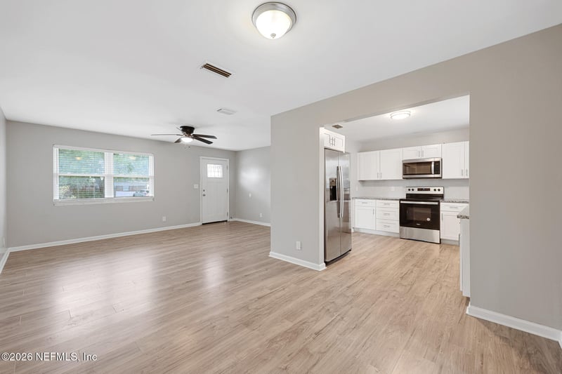 2751 Lansdowne Dr, Jacksonville, FL 32211
