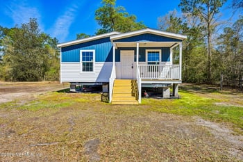 27585 W Fourth Ave, Hilliard, FL 32046