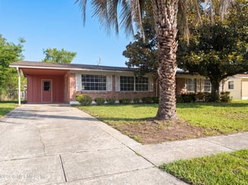 279 Bonnlyn Dr, Orange Park, FL 32073