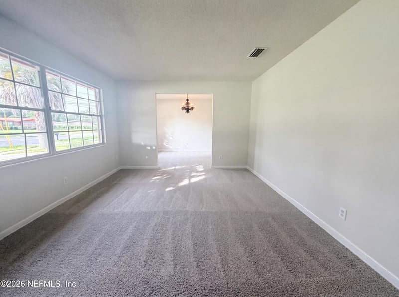279 Bonnlyn Dr, Orange Park, FL 32073