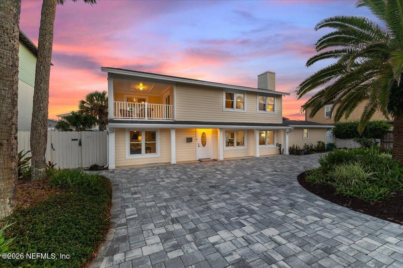 28 31st Ave S, Jacksonville Beach, FL 32250