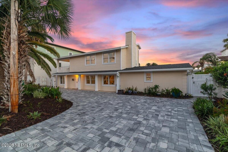 28 31st Ave S, Jacksonville Beach, FL 32250
