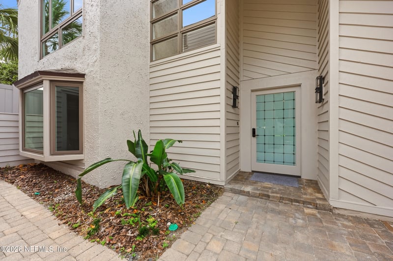 28 Lake Julia Dr S, Ponte Vedra Beach, FL 32082