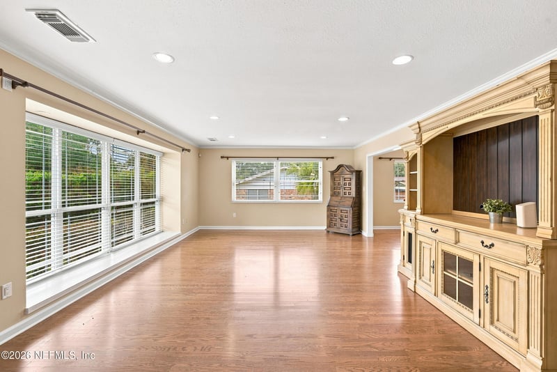2801 Alvarado Ave, Jacksonville, FL 32217