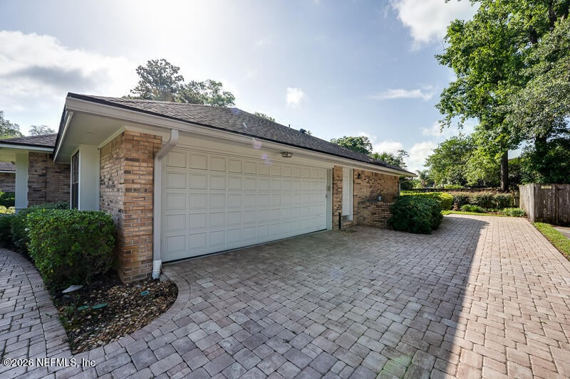 2806 Christopher Creek Rd N, Jacksonville, FL 32217