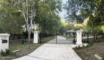 2807 Scott Mill Pl, Jacksonville, FL 32223