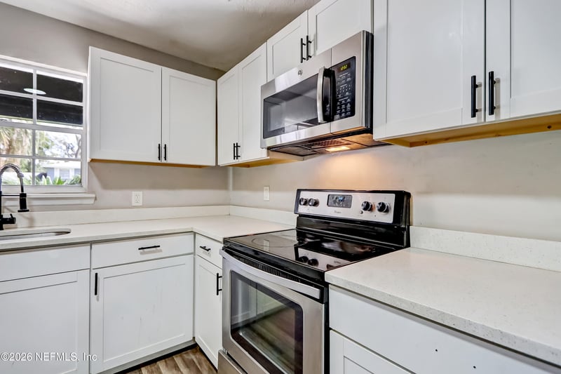 2824 Woodland Dr, Orange Park, FL 32073