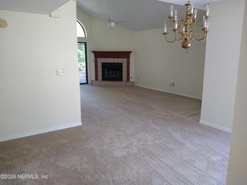 2828 Lantana Lakes Dr E, Jacksonville, FL 32246