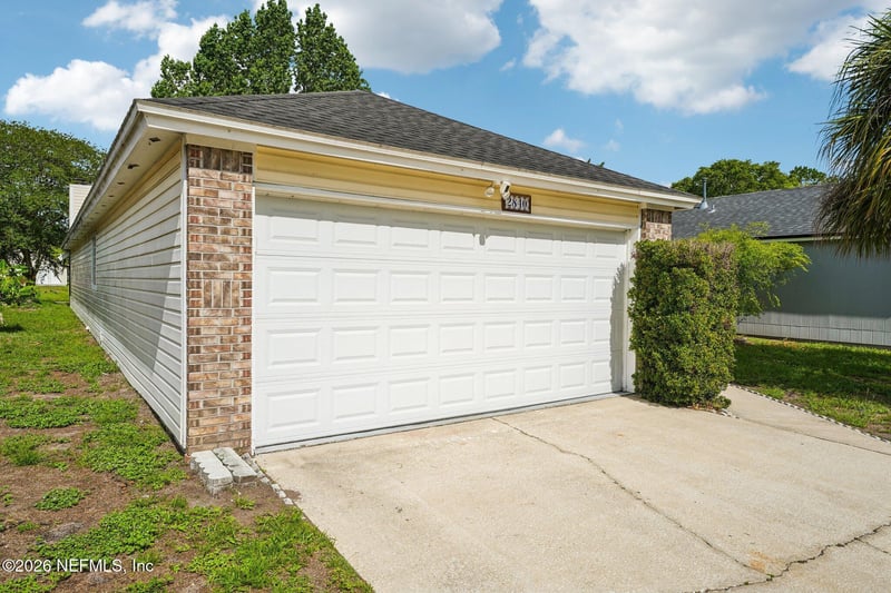 2840 Lantana Lakes Dr E, Jacksonville, FL 32246