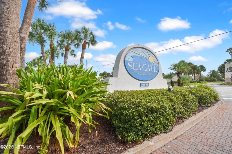 285 Joey Dr, St Augustine, FL 32080