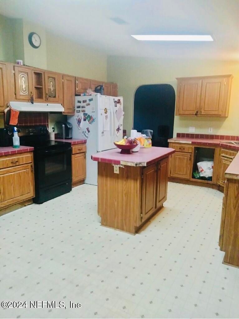 285 Manson Ln, Jacksonville, FL 32220