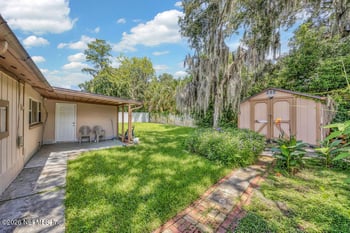 2859 Loran Dr W, Jacksonville, FL 32216