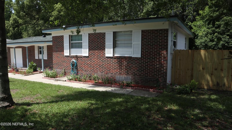 2860 Emily Ln W, Jacksonville, FL 32216