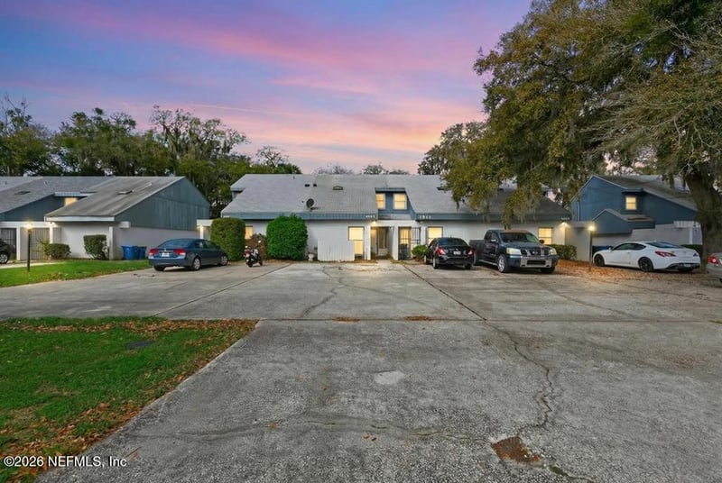 2866 Wonderwood Ln, Jacksonville, FL 32233