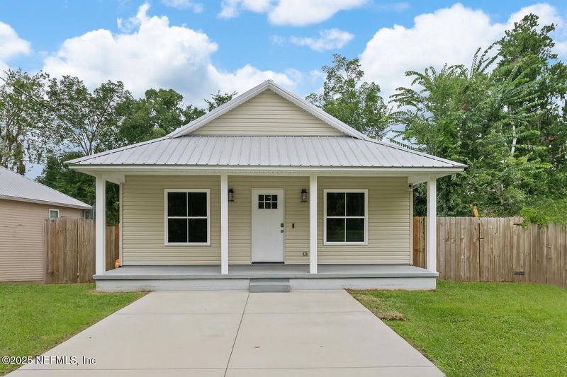 2867 N Eighth St, St Augustine, FL 32084
