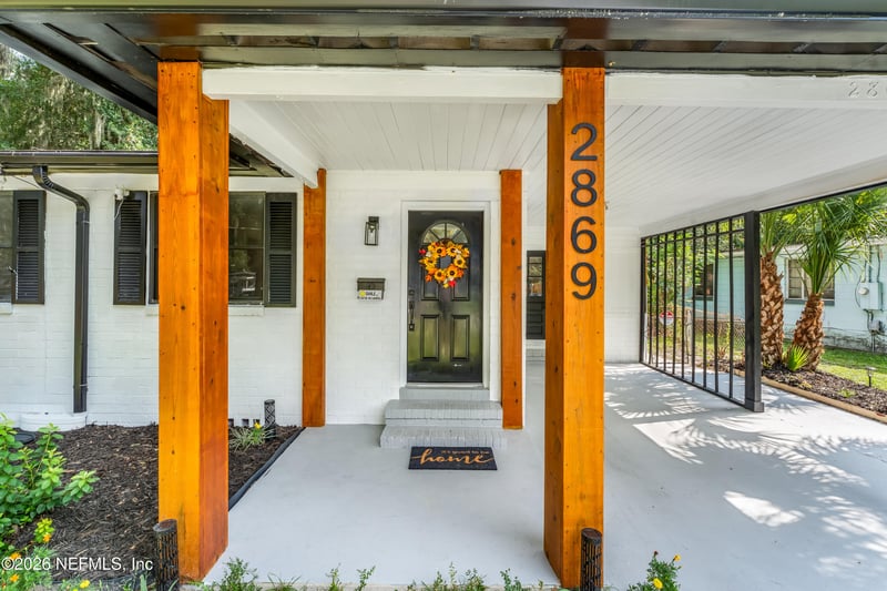 2869 Yellow Pine Dr, Jacksonville, FL 32277