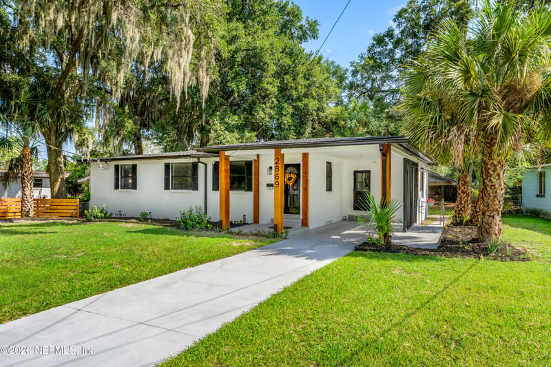 2869 Yellow Pine Dr, Jacksonville, FL 32277