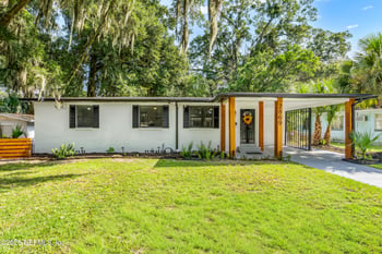 2869 Yellow Pine Dr, Jacksonville, FL 32277