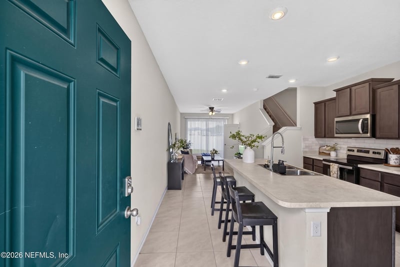 2882 Black Buck Cir, Jacksonville, FL 32225