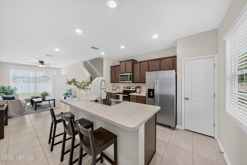 2882 Black Buck Cir, Jacksonville, FL 32225