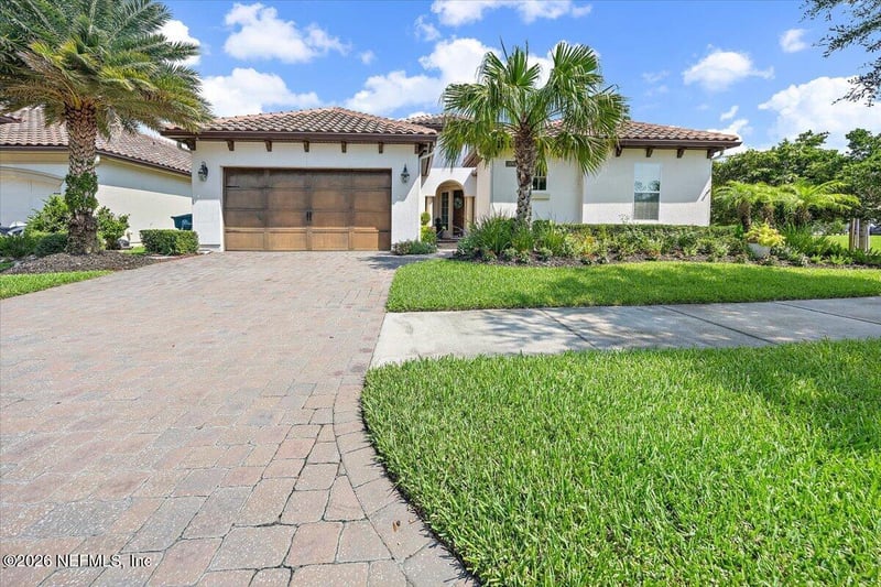 2890 Pescara Dr, Jacksonville, FL 32246