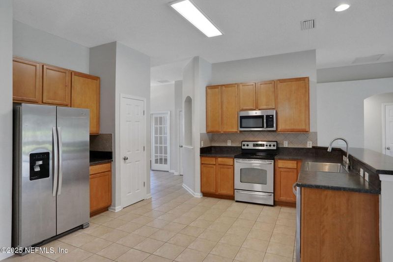 2908 Alaskan Way, Jacksonville, FL 32226