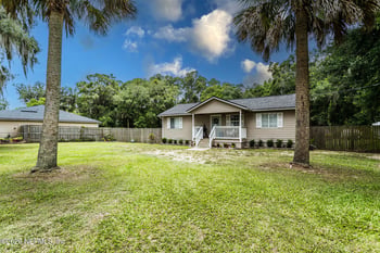 2916 Peach Dr, Jacksonville, FL 32246