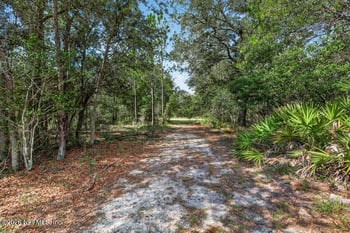 29233 Trails End Pl, Hilliard, FL 32046