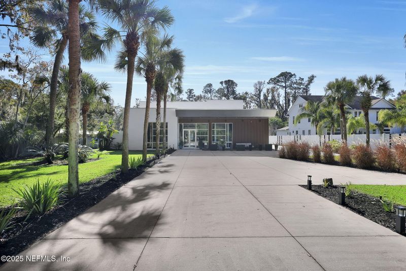 2926 Scott Mill Ln, Jacksonville, FL 32223