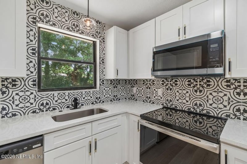 2926 Searchwood Dr, Jacksonville, FL 32277