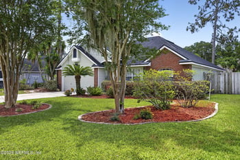 293 Maplewood Dr, St Johns, FL 32259