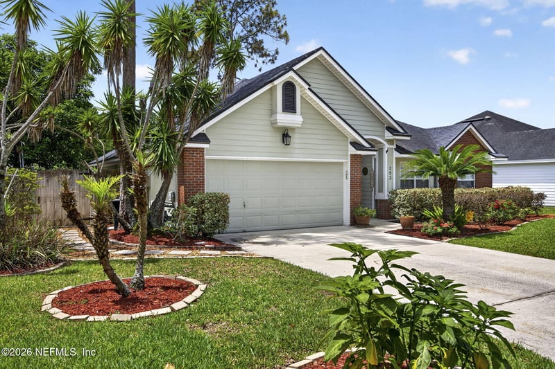 293 Maplewood Dr, St Johns, FL 32259