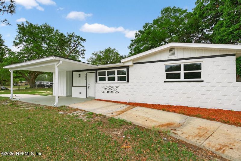 2934 Stonehurst Rd W, Jacksonville, FL 32277