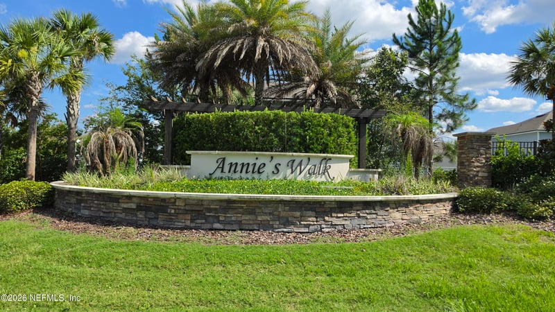 294 Anthony Dr, Jacksonville, FL 32218