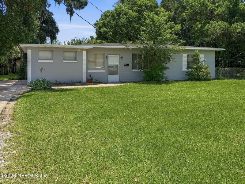 2942 Christopher Rd, Jacksonville, FL 32217