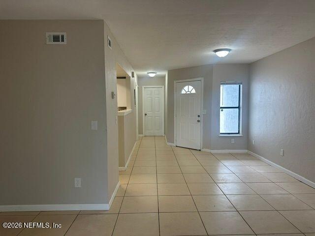 2947 Bayshore Dr E, Jacksonville, FL 32233