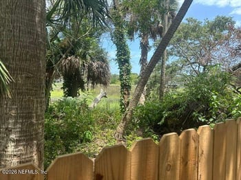 2947 Bayshore Dr E, Jacksonville, FL 32233