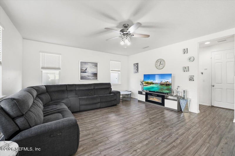 2948 Laurel Springs Dr, Green Cove Springs, FL 32043