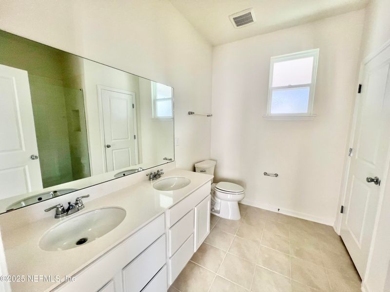 295 Boulder Ln, St Johns, FL 32259