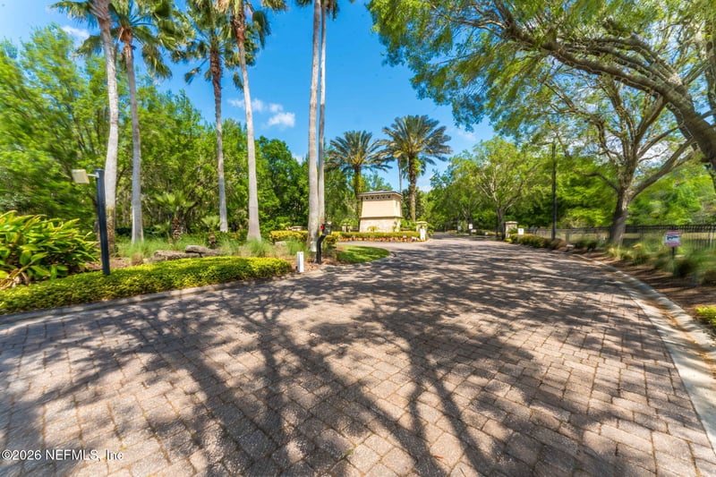 295 Seloy Dr, St Augustine, FL 32084