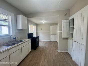 2972 Dignan St, Jacksonville, FL 32254