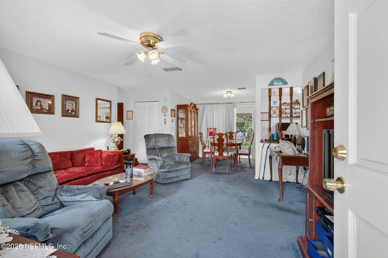 298 Pearwood Cir E, Middleburg, FL 32068