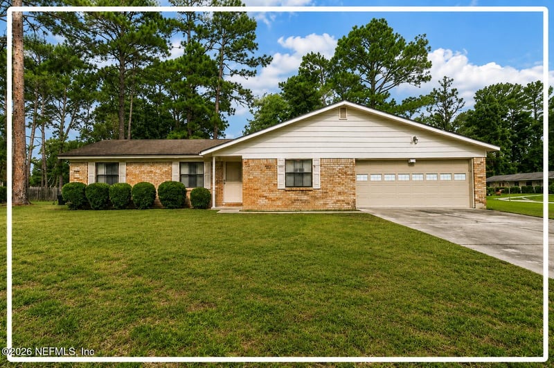 298 Pearwood Cir E, Middleburg, FL 32068